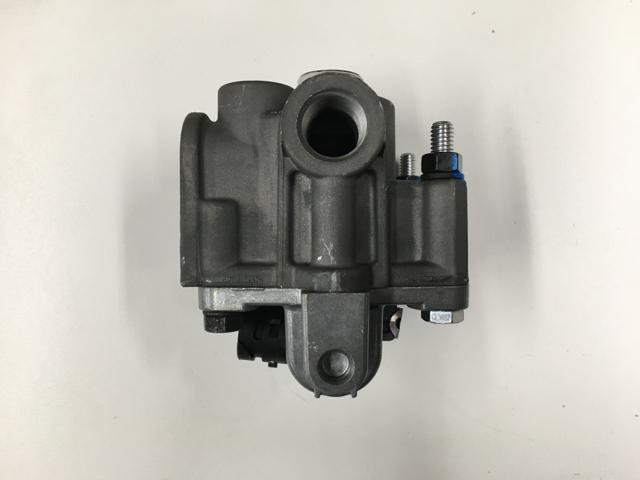 BXK072339, Bendix, ATR6 TRACTION RELAY VLV - part number BXK072339