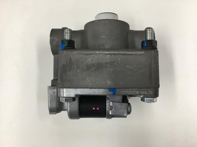 BXK072339, Bendix, ATR6 TRACTION RELAY VLV - part number BXK072339