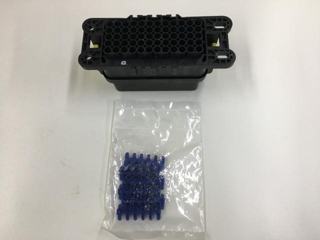 3765646C92, Navistar International, FUSE BLOCK, 60 WAY MINI, MICRO RELAY - part number 3765646C92