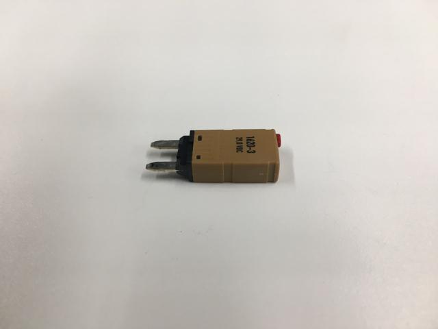 3727575C1, Navistar International, BREAKER CIRCUIT 5 AMP TYPE I - part number 3727575C1