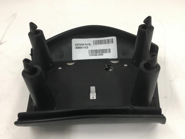 3586911C5, Navistar International, BUTTON, STEERING WHEEL HORN - part number 3586911C5