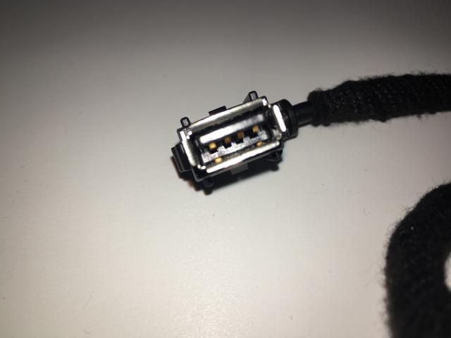 7501299C91, Navistar International, CABLE, USB DATA - part number 7501299C91