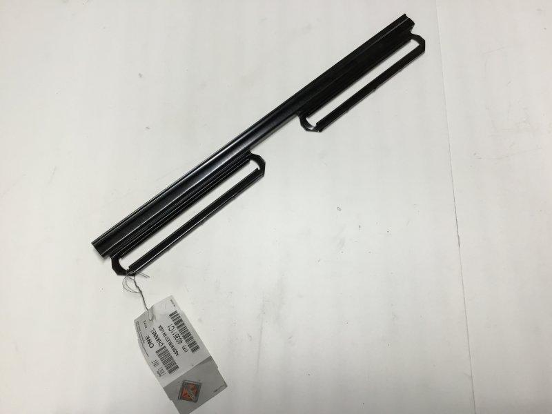 403511C1, Navistar International, CHANNEL - part number 403511C1