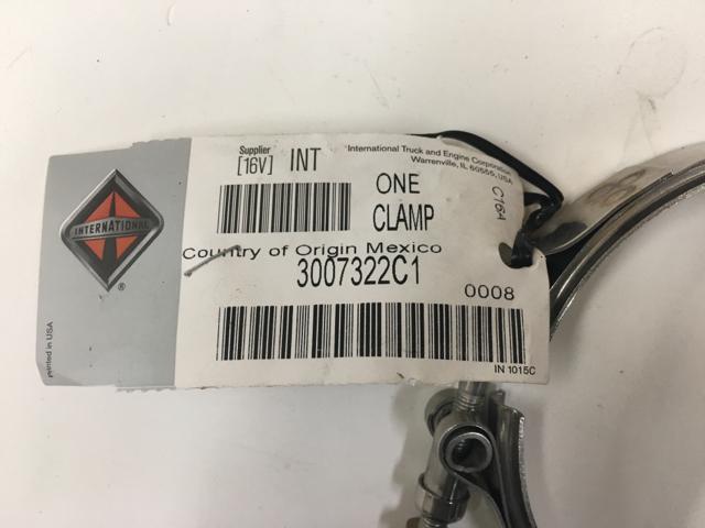 3007322C1, Navistar International, CLAMP, V-BAND 114 - part number 3007322C1