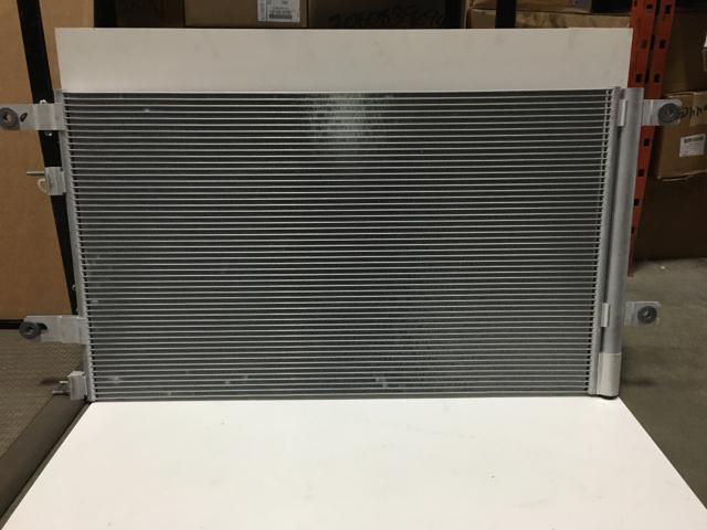 2518753C91, Navistar International, Engine Components, CONDENSER, A/C, LEFT NON-HX AND HV - part number 2518753C91