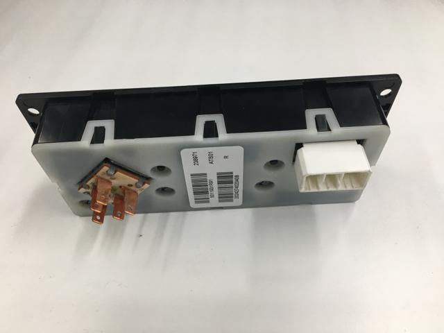 5011931R91, Navistar International, CONTROL REMAN ASM HVAC DAYCAB - part number 5011931R91