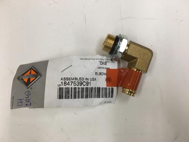 1847539C91, Navistar International, ELBOW ASSEMBLY M18 - part number 1847539C91