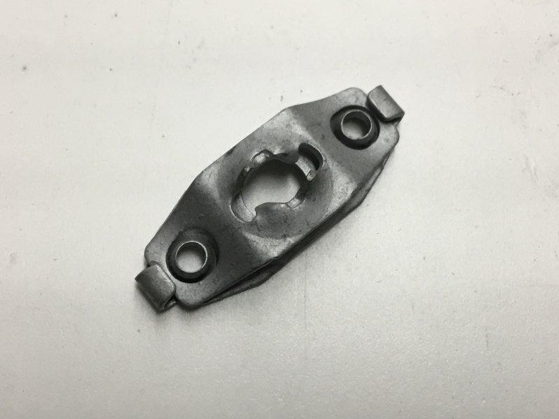 3896789C1, Navistar International, FASTENER  - BASE  QUARTER TU - 3896789C1