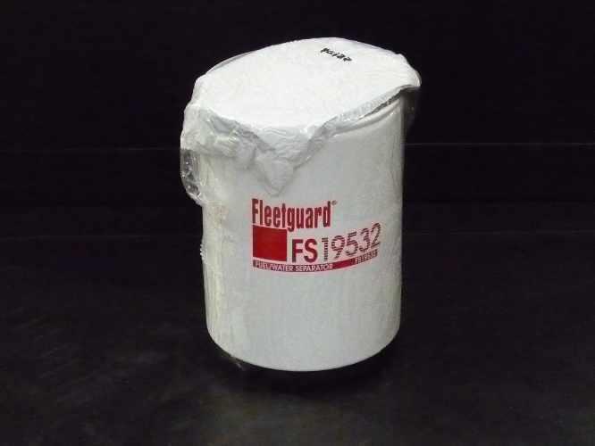 FS19532, Fleetguard, FUEL FILTER, FUEL/WATER SEPARATOR - part number FS19532