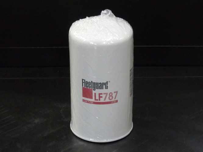 LF787, Fleetguard, FILTER-LUBE OIL - LF787