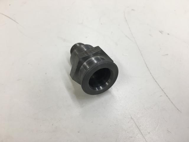 7082622C1, Navistar International, FITTING, FUEL LINE, RETURN - part number 7082622C1