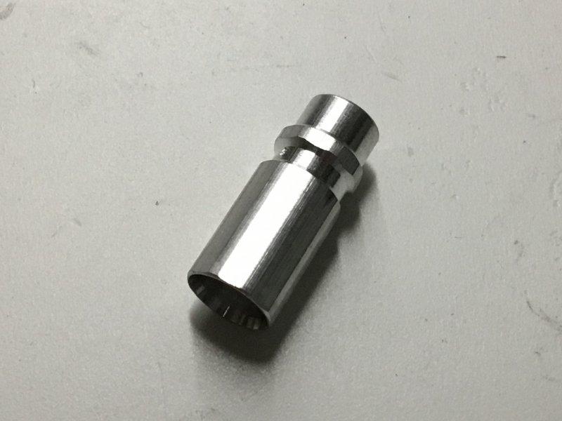 1694957C1, Navistar International, FITTING, SPECIAL CHARGE PORT LOW SIDE - part number 1694957C1