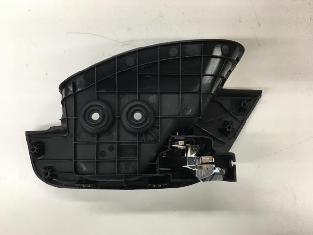 4053965C93, Navistar International, HANDLE, LH INSIDE CHROME DOOR - part number 4053965C93