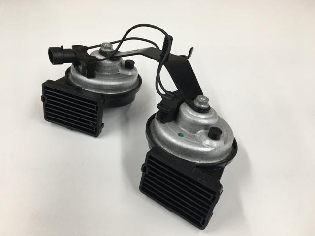 4078763C2, Navistar International, HORN, (2) ELECTRIC HIGH & LOW - part number 4078763C2