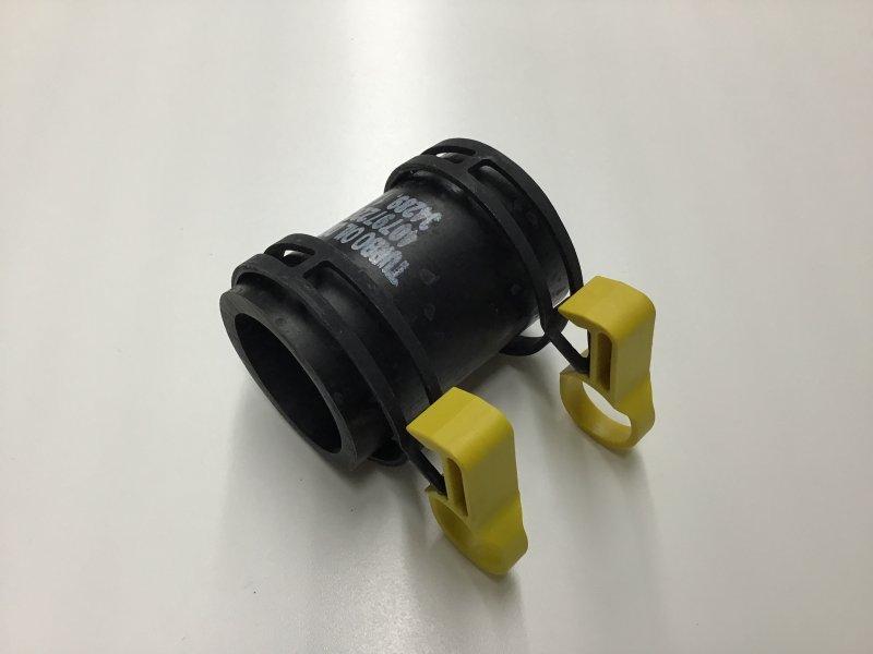 4079722C91, Navistar International, HOSE, OIL FILLER, W/ CLAMP - part number 4079722C91