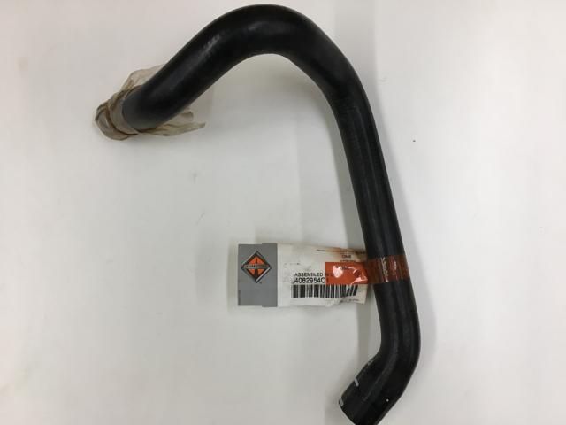 4082954C1, Navistar International, POWER STEERING HOSE ASSEMBLY, RESERVOIR-PUMP HOSE - part number 4082954C1
