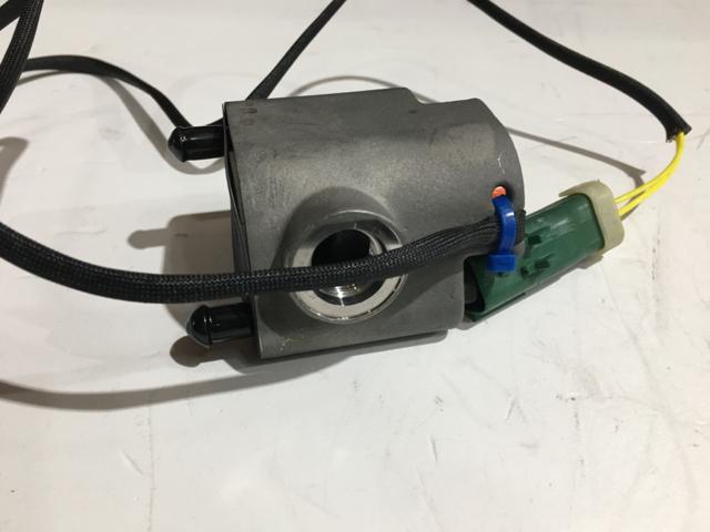 7097147C91, Navistar International, INJECTOR, HYDROCARBON DOSER - part number 7097147C91