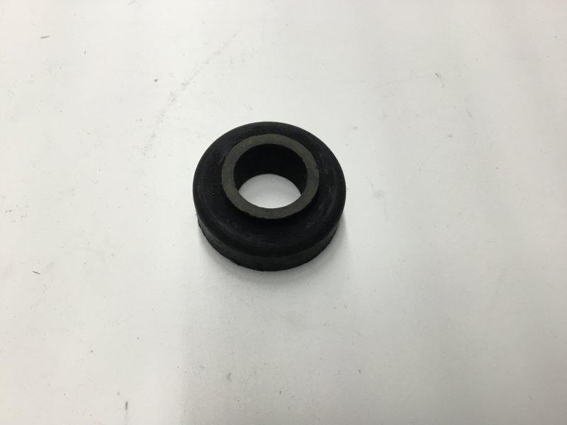 471477C1, Navistar International, INSULATOR - part number 471477C1