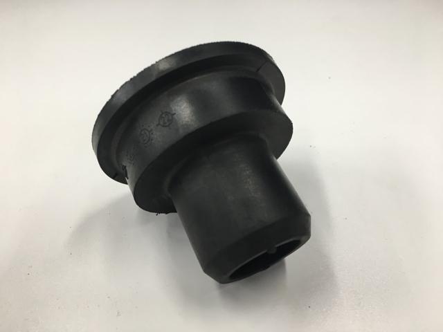 470031C3, Navistar International, INSULATOR, ENGINE MOUNTING - part number 470031C3