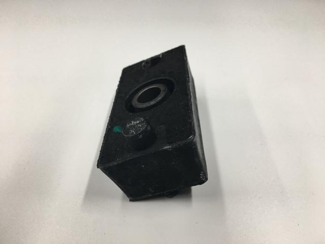 3532990C3, Navistar International, INSULATOR, RADIATOR MOUNTING - part number 3532990C3