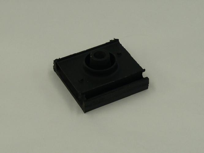 1664724C3, Navistar International, INSULATR - part number 1664724C3