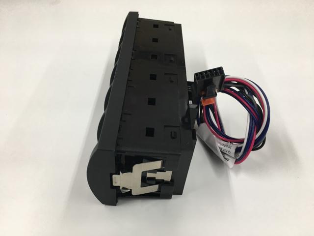4057689C5 by Navistar International IP, CENTER PANEL SW HOUSING