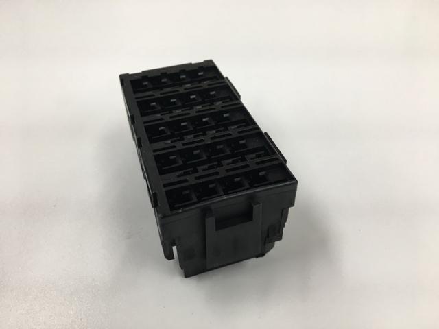 8900329R91, Navistar International, KIT, BLOWER MOTOR CIRCUIT T- B - part number 8900329R91