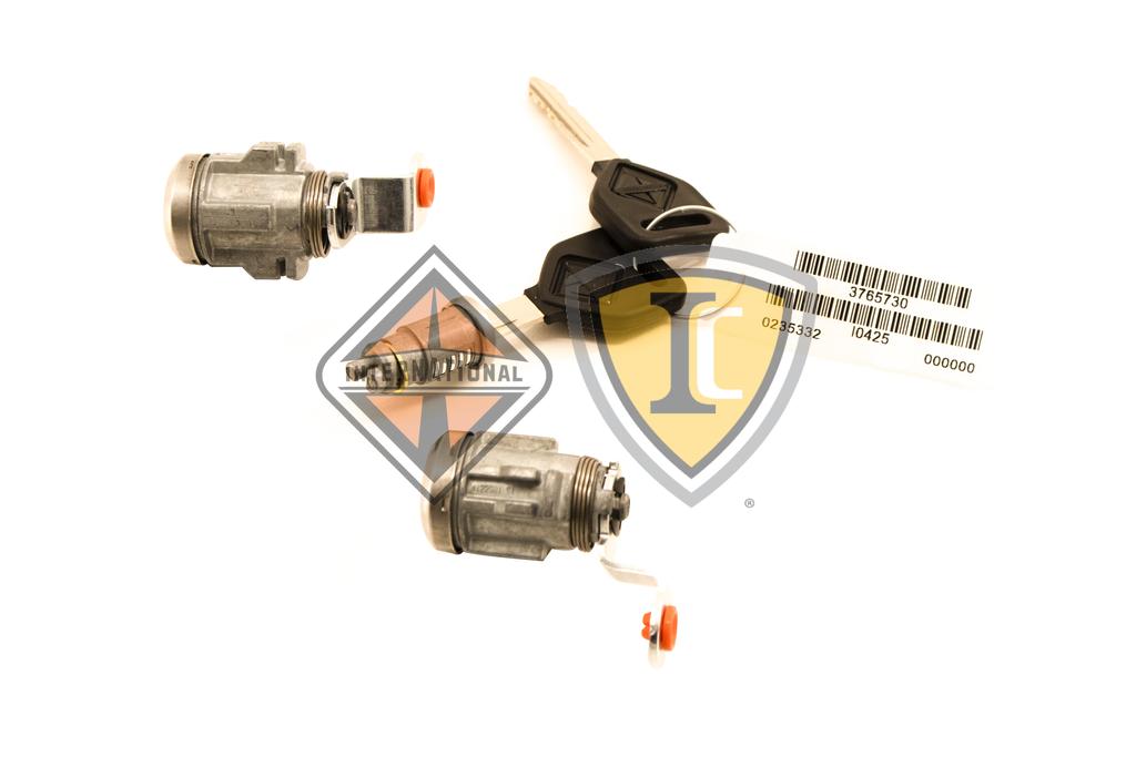 2517394C91, Navistar International, KIT, DOOR LOCK CYLINDER, IGNITION SWITCH LOCK KIT, 2 KEYS RANDOM KEY CODE - part number 2517394C91