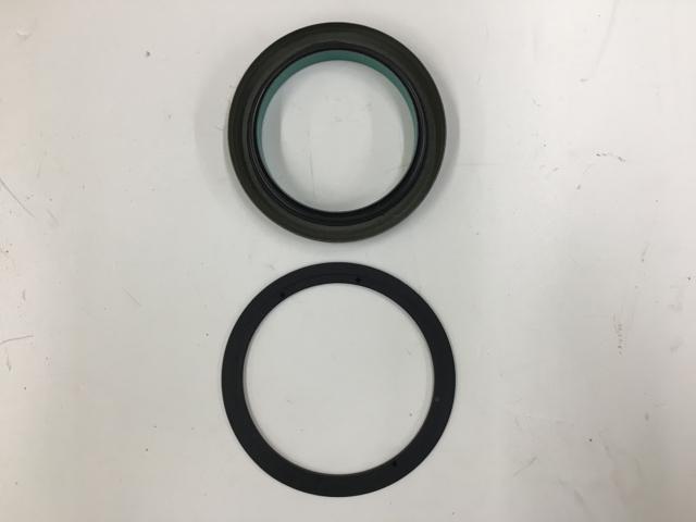 7080946C91, Navistar International, SEAL KIT, CRANKSHAFT, FRONT, W/ ADAPTER - part number 7080946C91