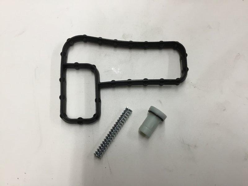 1886152C91, Navistar International, VALVE KIT, FUEL PRESSURE REGULATOR - part number 1886152C91