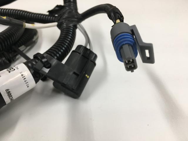 8900340R92, Navistar International, KIT, HARNESS JUMPER - part number 8900340R92