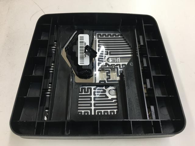 2594621C91, Navistar International, GLASS CARRIER PLATE ASSEMBLY, LEFT HAND, CONVEX, HEATED, TURN SIGNAL - part number 2594621C91