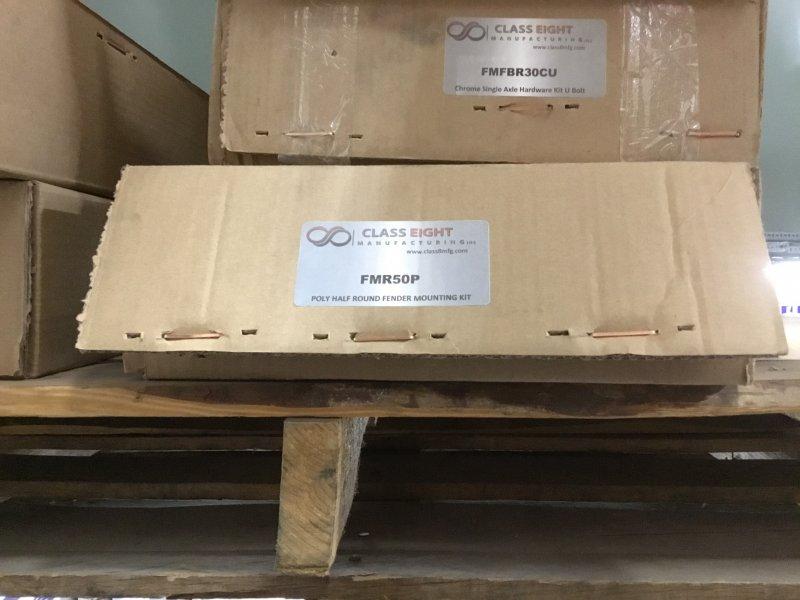 FMR50P, Class Eight Manufacturing, KIT MTG SINGLE AXLE 4" OFFSET 32"L - part number FMR50P