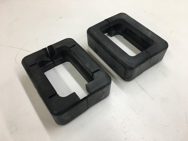 2591434C91, Navistar International, KIT, RAD ISOLATOR U-SHAPED - part number 2591434C91