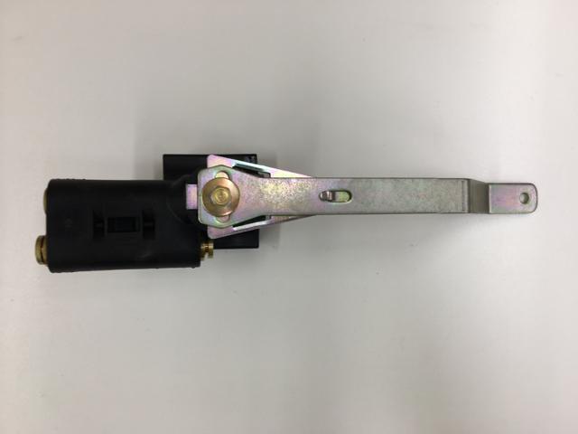 2607236C91, Navistar International, VALVE, LEVELING, SUSPENSION, REAR, RH, NON-DUMP - part number 2607236C91