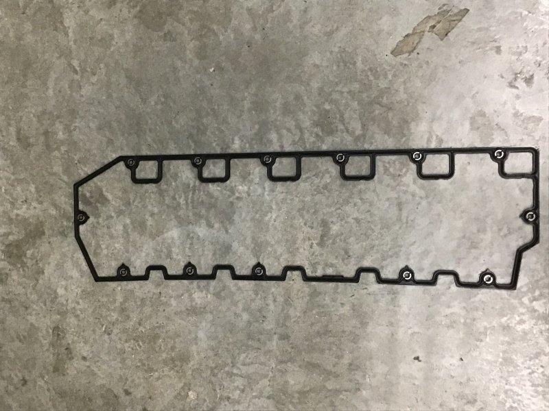 1825602C92 by Navistar International GASKET KIT, VALVE COVER