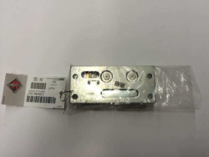 2513640C1, Navistar International, LATCH, ACCESS DOOR, LH, ROTARY - part number 2513640C1