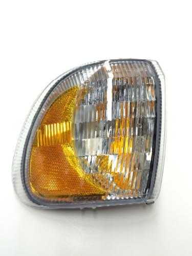 2505366C91, Navistar International, LIGHT - part number 2505366C91