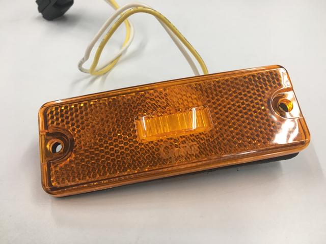 4066933C1, Navistar International, LIGHT , SIDE MARKER/REFLEX - part number 4066933C1