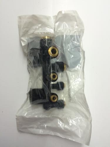 2015711C1, Navistar International, MANIFOLD - part number 2015711C1
