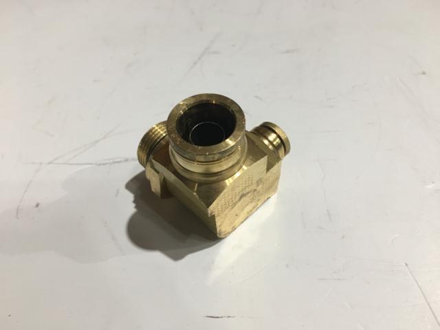 3819958C1, Navistar International, MANIFOLD AIR M22X3/8PTC X 5/ - part number 3819958C1