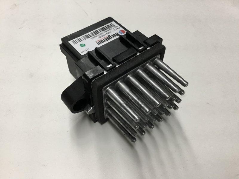 8900262R91, Navistar International, MODULE, MOTOR CONTROL - part number 8900262R91