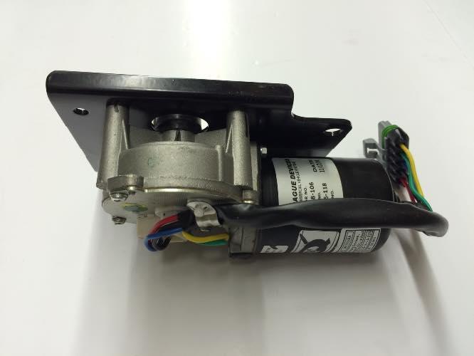 2504129C91, Navistar International, MOTOR, W/S WIPER ELECT - part number 2504129C91