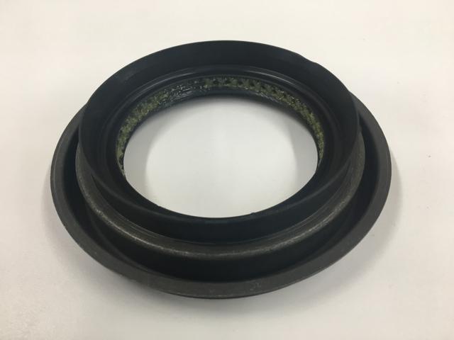DS10226476, Navistar International, OIL SEAL - part number DS10226476