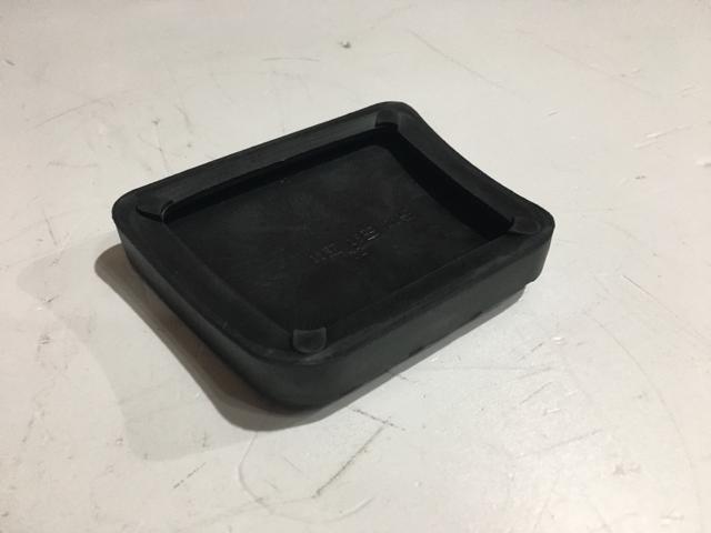 4181854C1, Navistar International, PAD, BRAKE/CLUTCH PEDAL - part number 4181854C1