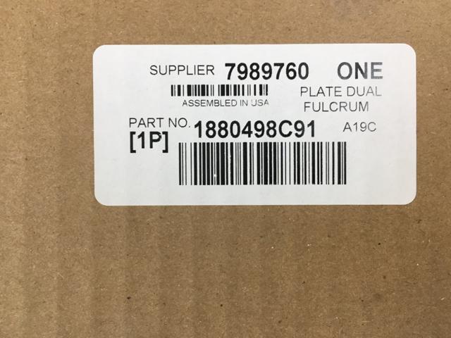 1880498C91, Navistar International, PLATE ASSY, ROCKER ARM, DUAL FULCRUM - part number 1880498C91