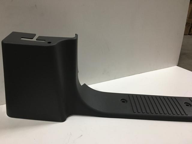 3616678C2, Navistar International, PLATE  SCUFF  STD  EXT & T/C - part number 3616678C2