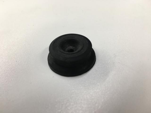 CR4538794, Navistar International, PLUG, 4-BOLT HUBCAP CENTER - part number CR4538794