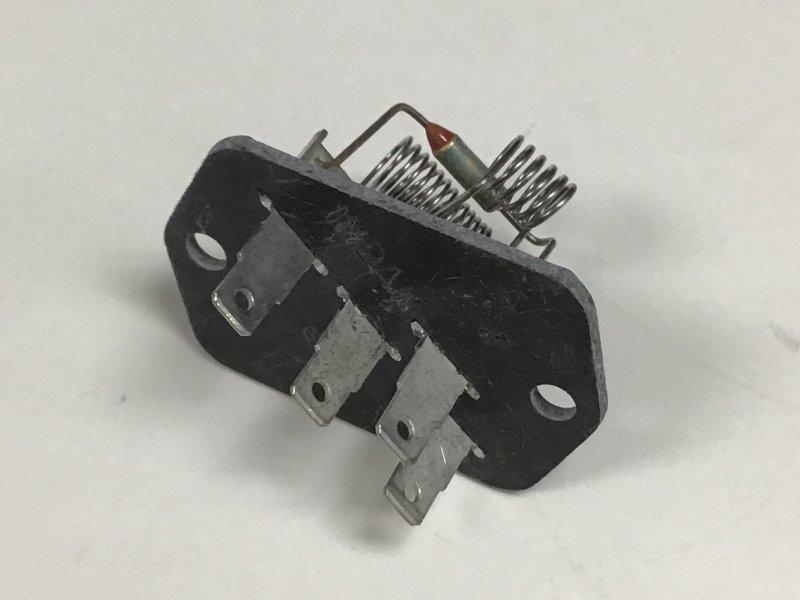 506552C1, Navistar International, RESISTOR - part number 506552C1