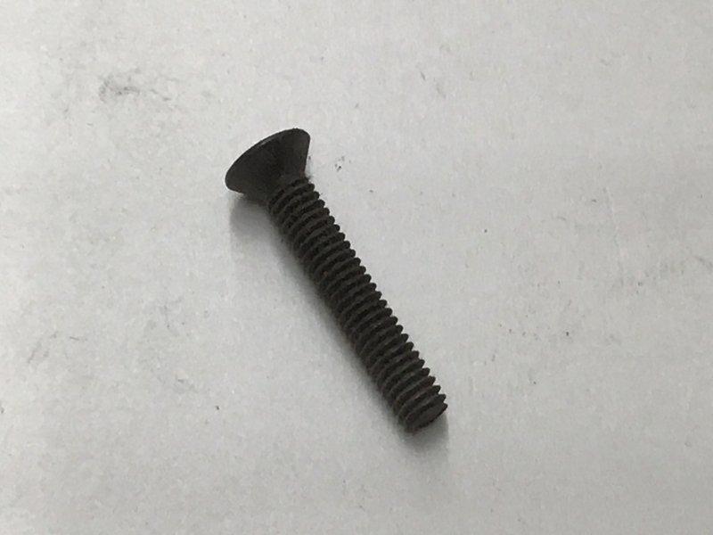 2204751C1, Navistar International, SCREW, 8-32 X 1 BLACK - 2204751C1